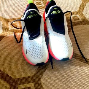Gently worn air max 270